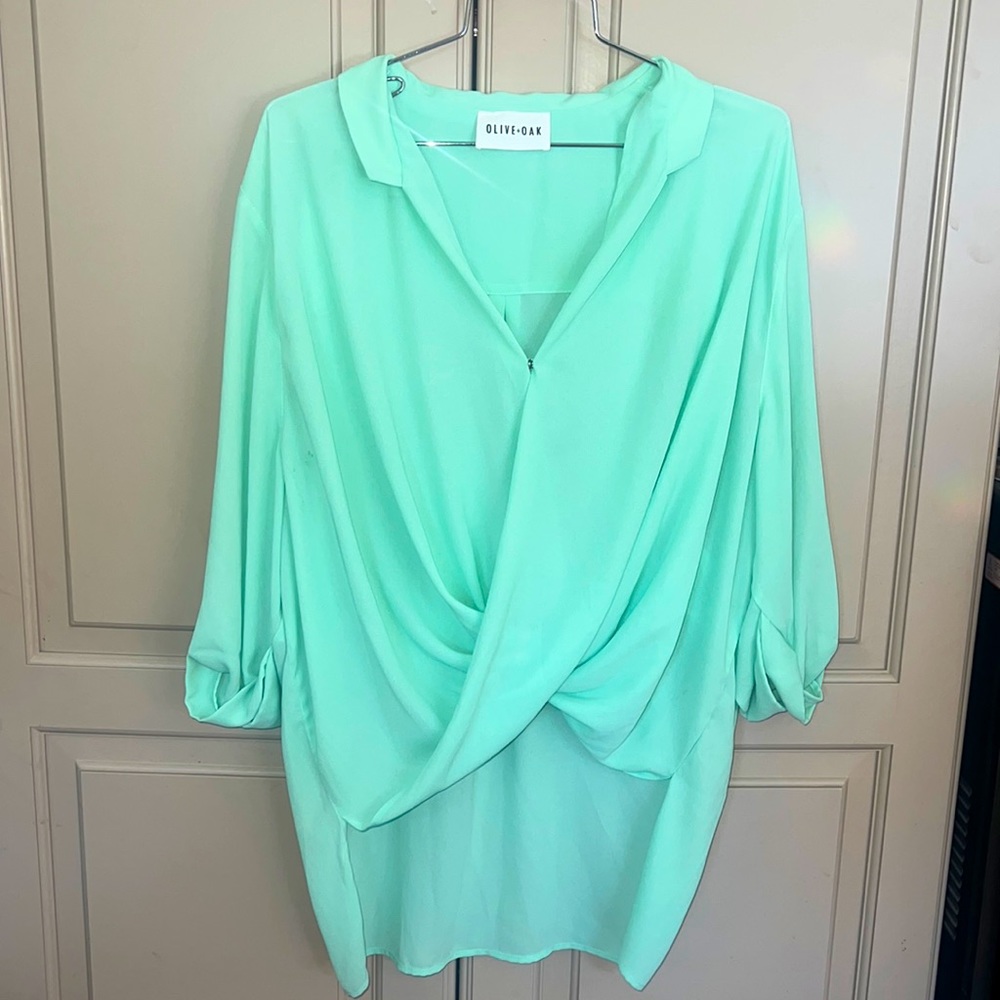 olive oak 3/4 sleeve draped shirt medium blouse. New